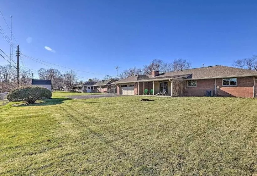 Dayton Home W/ Patio & Fire Pit ~ 6 Mi Dtwn!