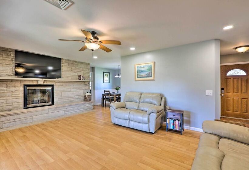 Dayton Home W/ Patio & Fire Pit ~ 6 Mi Dtwn!