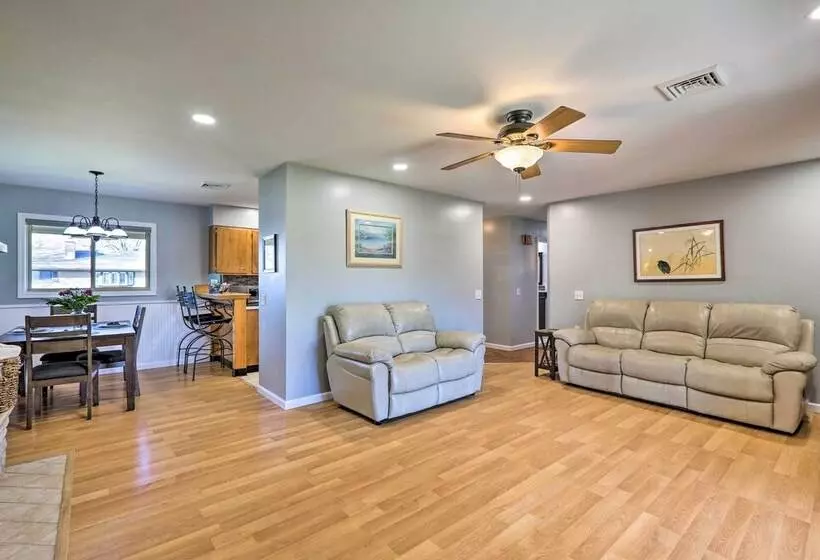 Dayton Home W/ Patio & Fire Pit ~ 6 Mi Dtwn!