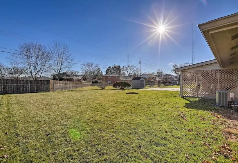 Dayton Home W/ Patio & Fire Pit ~ 6 Mi Dtwn!