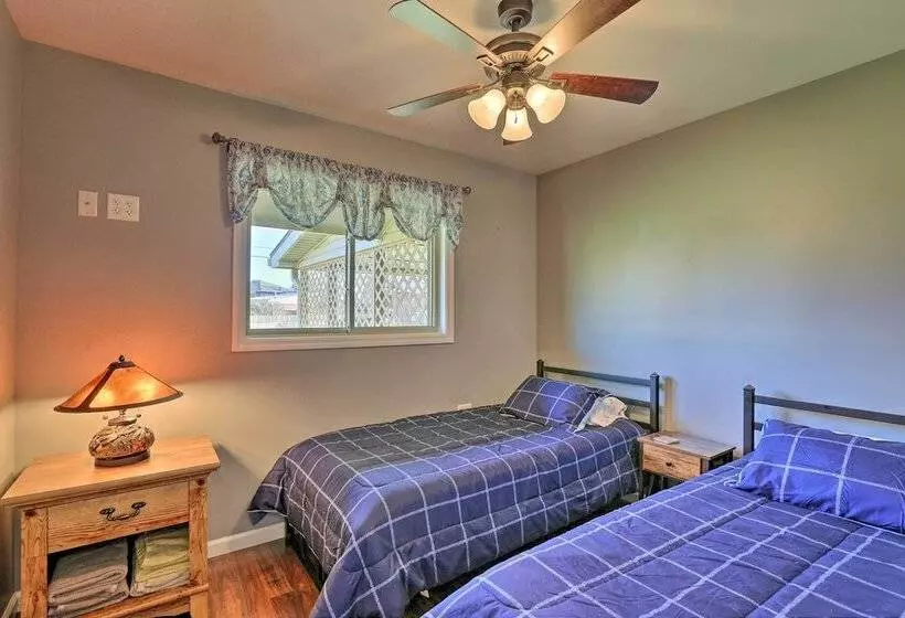 Dayton Home W/ Patio & Fire Pit ~ 6 Mi Dtwn!