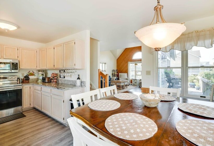 Dunn Dreamin : Hot Tub, Pirate Fort, & Fire Pit!