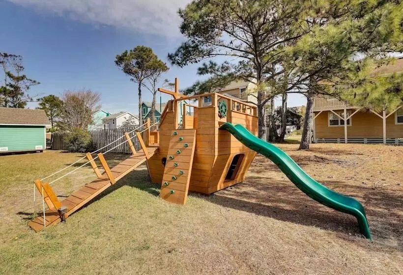 Dunn Dreamin : Hot Tub, Pirate Fort, & Fire Pit!