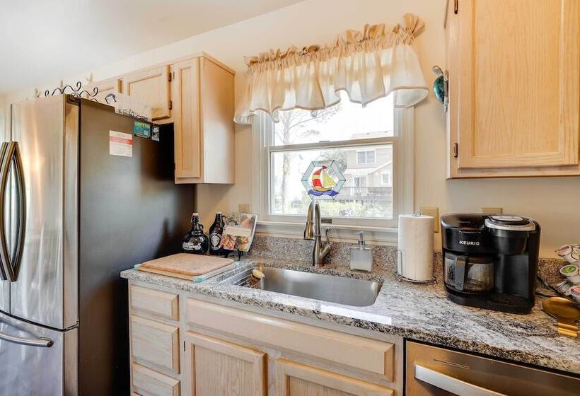 Dunn Dreamin : Hot Tub, Pirate Fort, & Fire Pit!