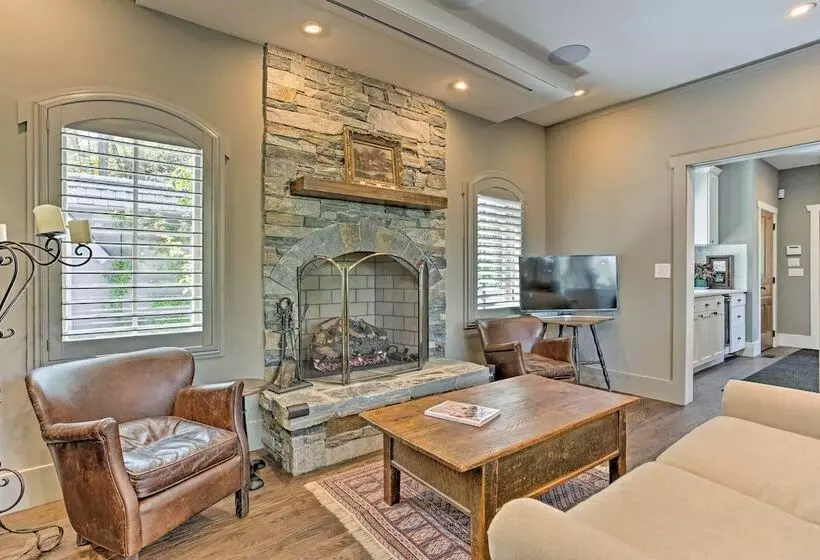 Enchanting Tryon Home W/ Hot Tub ~ 14 Mi To Tiec!