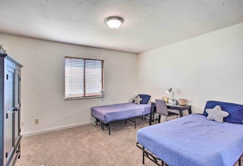 Grand Valley Home W/ Fire Pit   Peach Pad B!