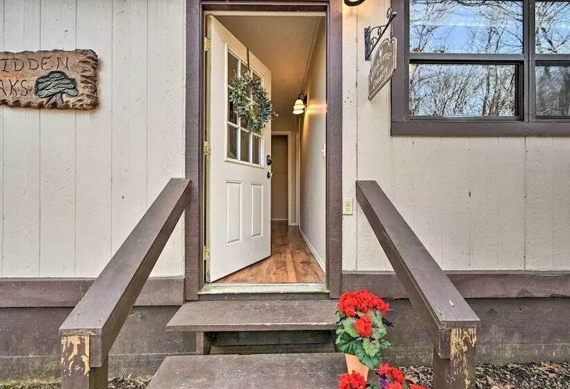 Hidden Oaks  Broken Bow Vacation Rental, Pets Ok!