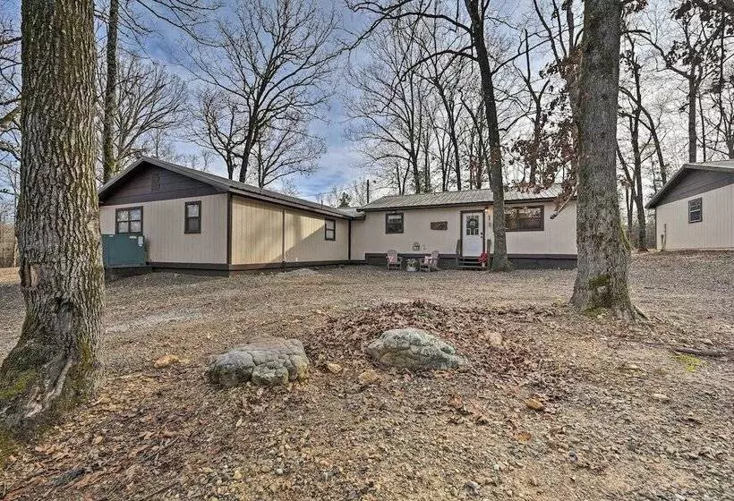 Hidden Oaks  Broken Bow Vacation Rental, Pets Ok!