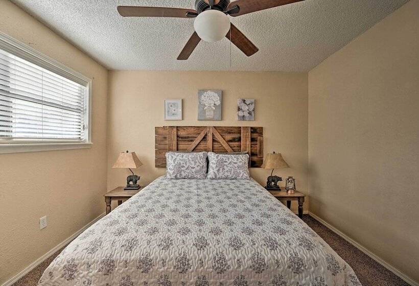 Hidden Oaks  Broken Bow Vacation Rental, Pets Ok!