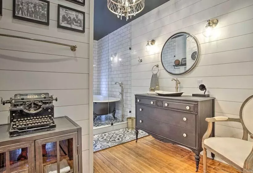 Historic Michigan Farmhouse W/ Grill & Fire Pit!