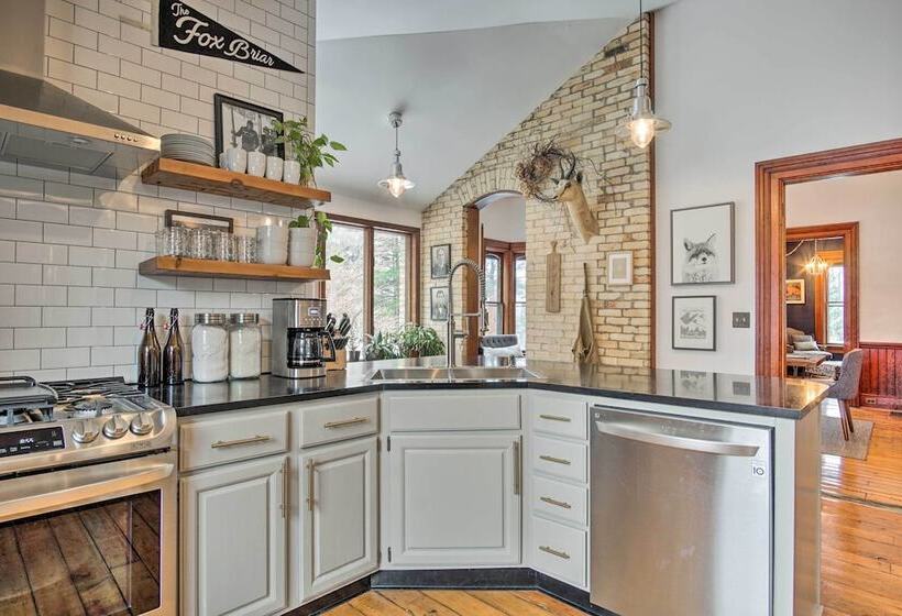 Historic Michigan Farmhouse W/ Grill & Fire Pit!