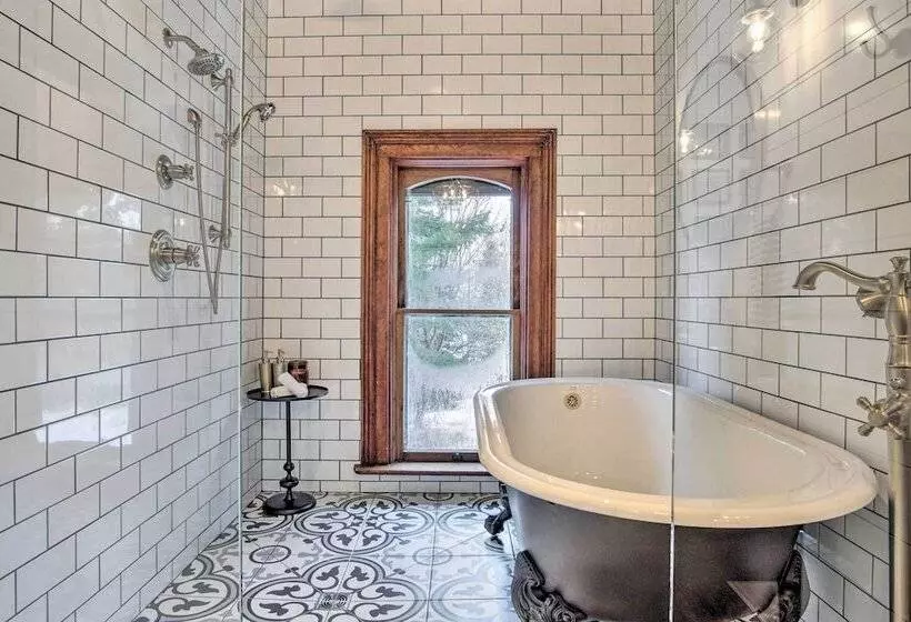 Historic Michigan Farmhouse W/ Grill & Fire Pit!