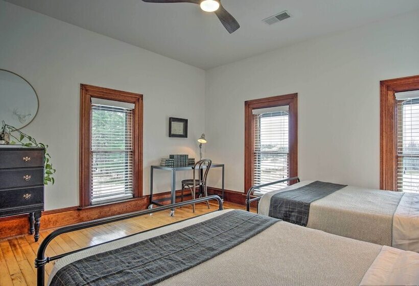 Historic Michigan Farmhouse W/ Grill & Fire Pit!