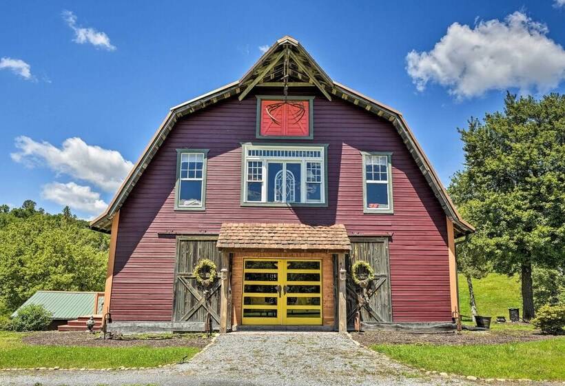 Historic Winston Salem Guest Barn On Farm!