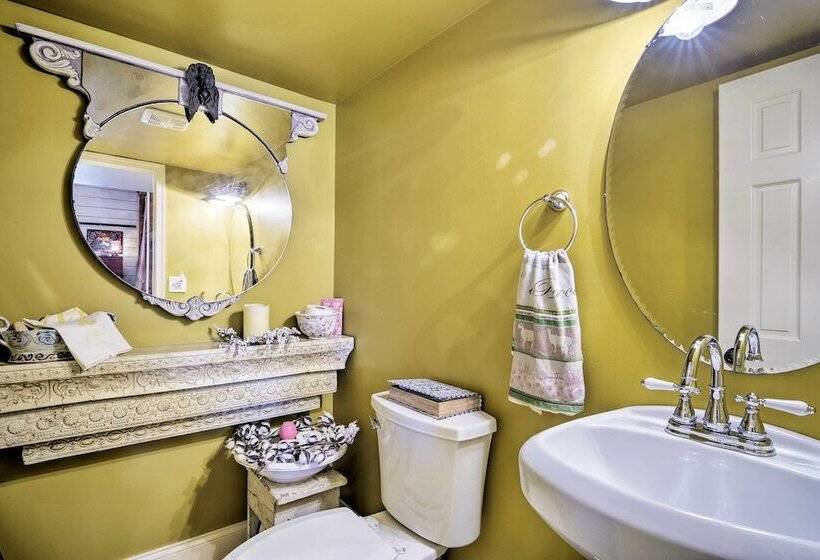 Historic Winston Salem Guest Barn On Farm!