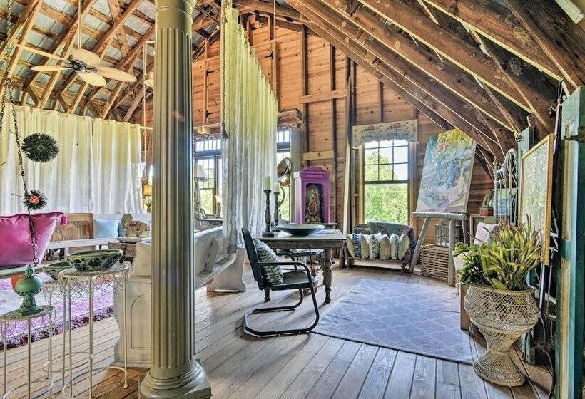 Historic Winston Salem Guest Barn On Farm!