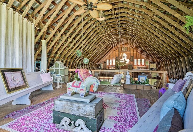 Historic Winston Salem Guest Barn On Farm!