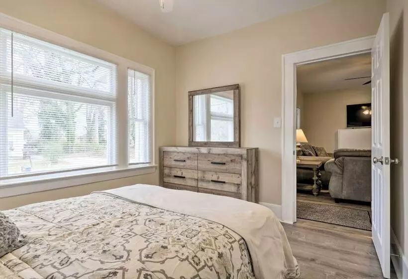 Inviting Home, 1 Mi To High Point University!