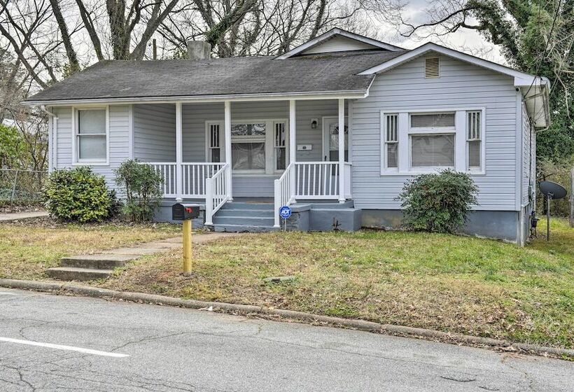 Inviting Home, 1 Mi To High Point University!