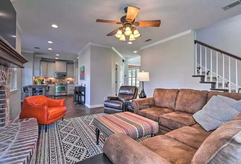 Lake Lbj Waterfront Vacation Rental!