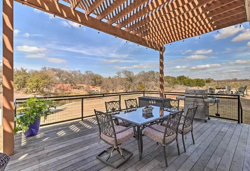 Lake Lbj Waterfront Vacation Rental!