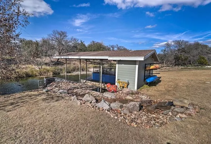 Lake Lbj Waterfront Vacation Rental!