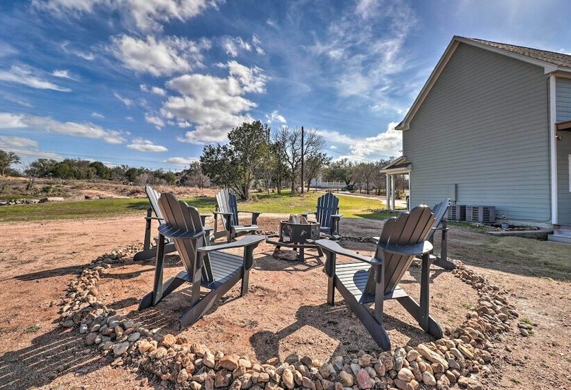Lake Lbj Waterfront Vacation Rental!