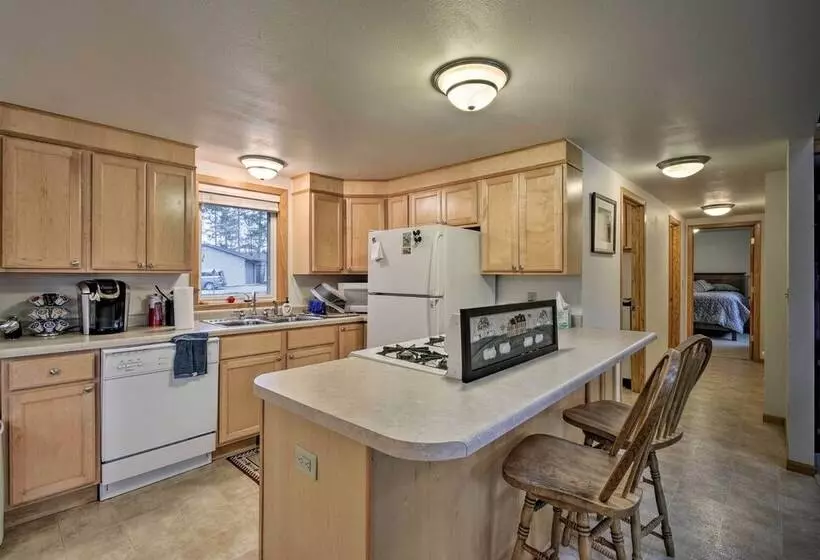 Lakefront Home W/seasonal Dock   2 Mi To Skiing!