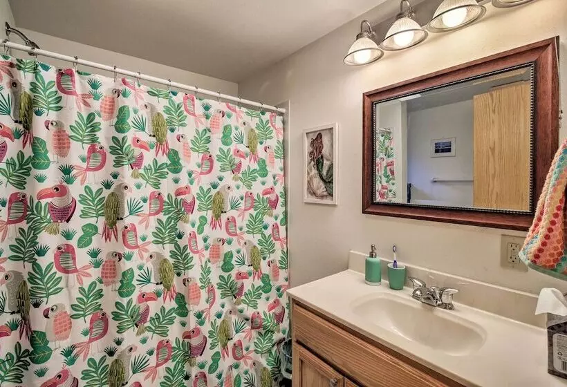 Lakefront Home W/seasonal Dock   2 Mi To Skiing!