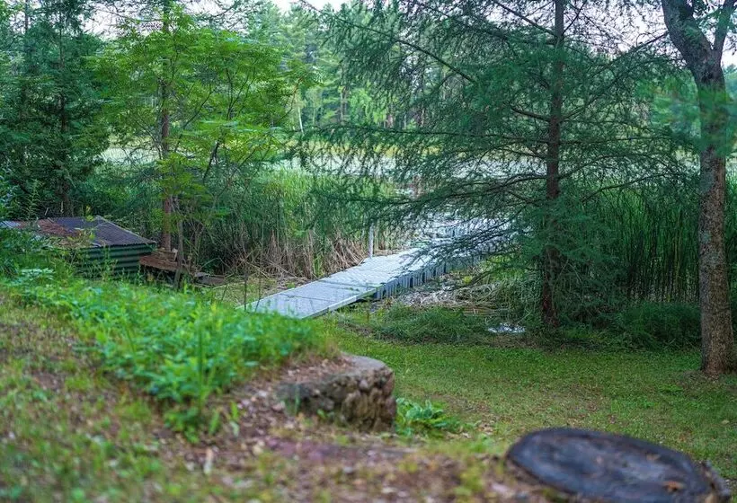 Lakeside Iola Hideaway: Stunning Nature Views