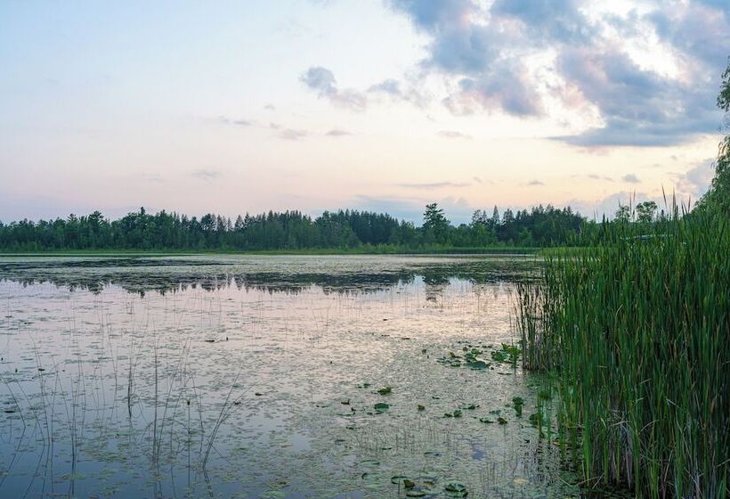 Lakeside Iola Hideaway: Stunning Nature Views