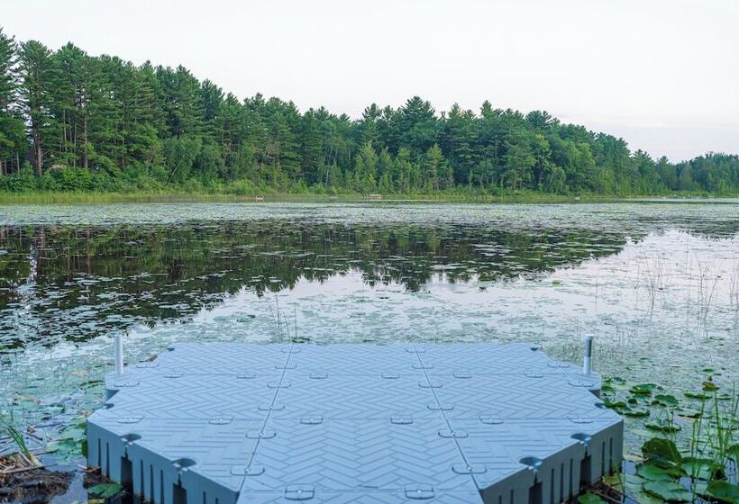 Lakeside Iola Hideaway: Stunning Nature Views