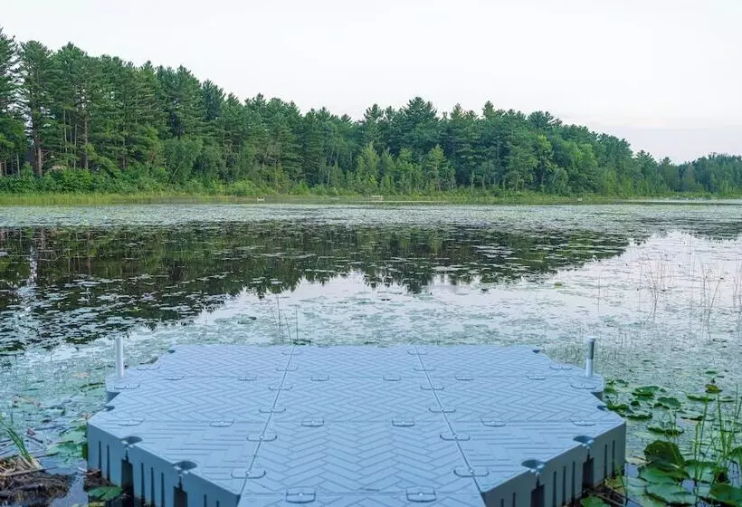Lakeside Iola Hideaway: Stunning Nature Views