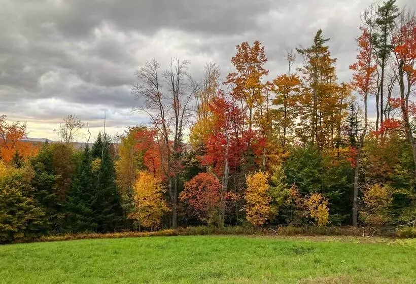 Londonderry Retreat ~ 3 Mi To Lowell Lake!