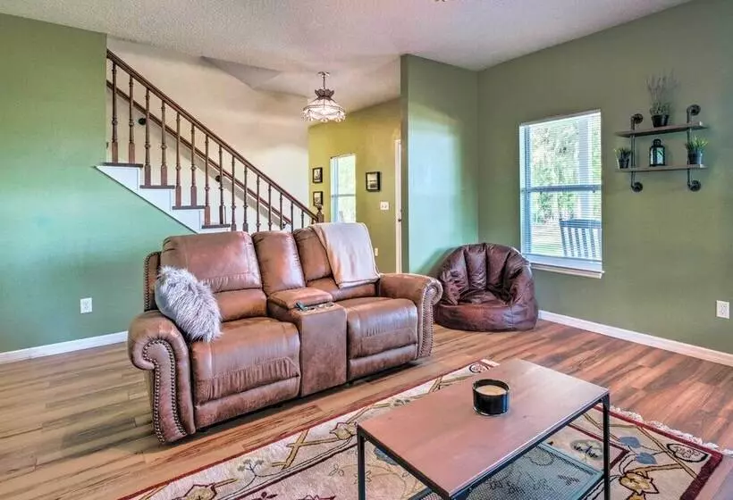 Lovely Hawthorne Home W/ Private Boat Dock!