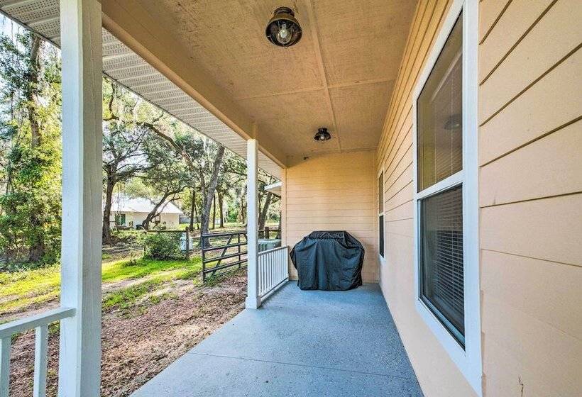 Lovely Hawthorne Home W/ Private Boat Dock!