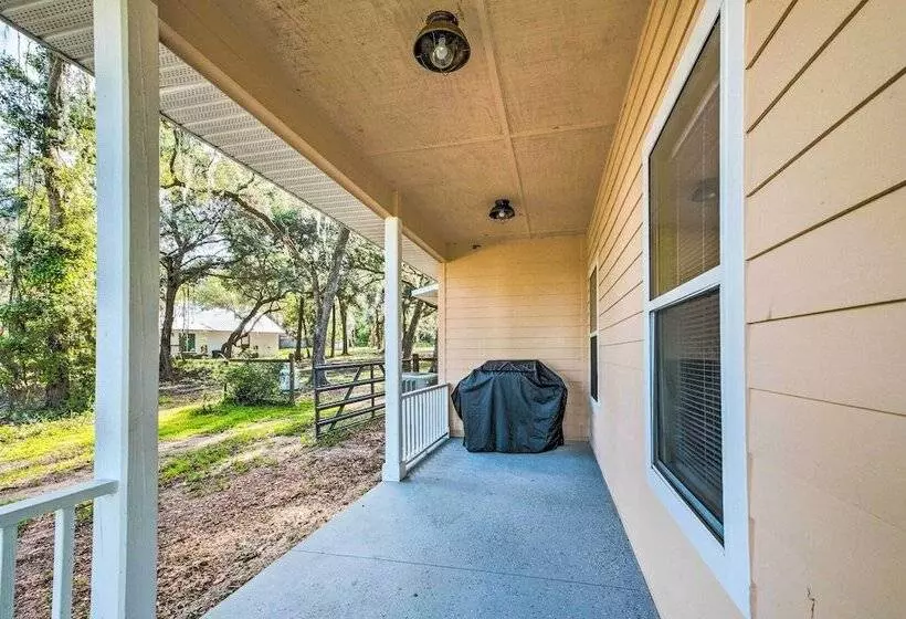 Lovely Hawthorne Home W/ Private Boat Dock!