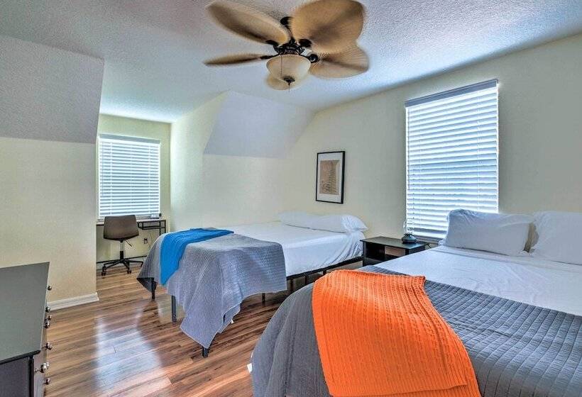 Lovely Hawthorne Home W/ Private Boat Dock!