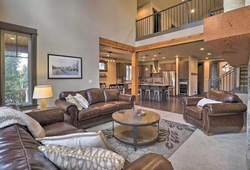 Luxury Suncadia Resort Retreat W/ Private Hot Tub!