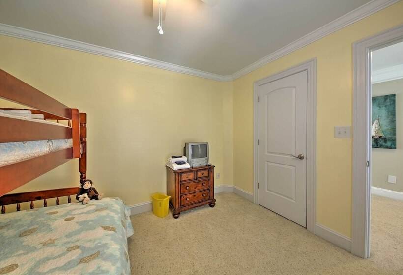 Manteo Waterfront Resort Home W/ 30 Ft Dock!