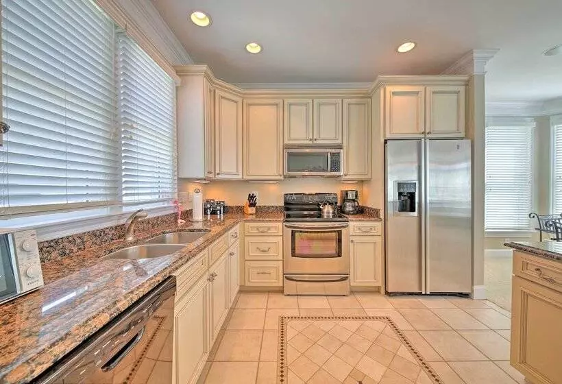 Manteo Waterfront Resort Home W/ 30 Ft Dock!