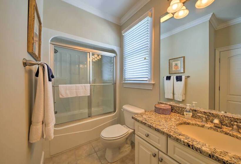 Manteo Waterfront Resort Home W/ 30 Ft Dock!