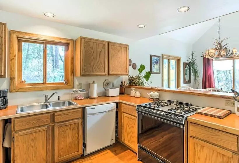 Marble Hideaway  Cabin W/ Mountain Views + Deck!