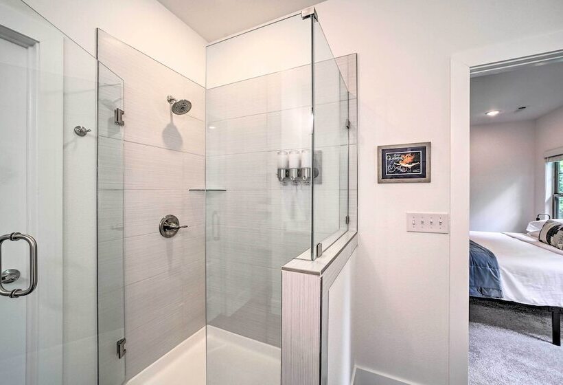 New Everything! Comfy Home W/ Deck & Trail Access!