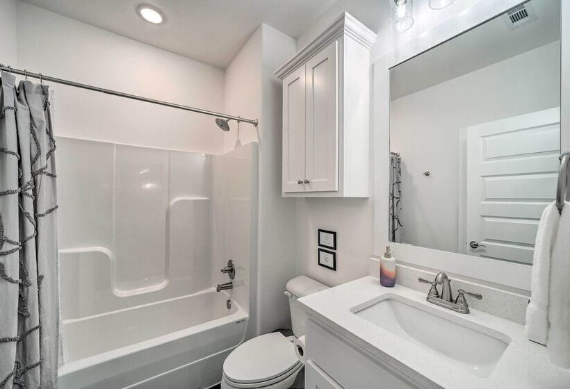 New Everything! Comfy Home W/ Deck & Trail Access!