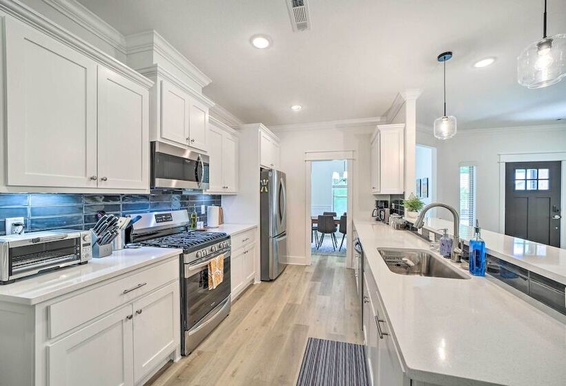 New Everything! Comfy Home W/ Deck & Trail Access!