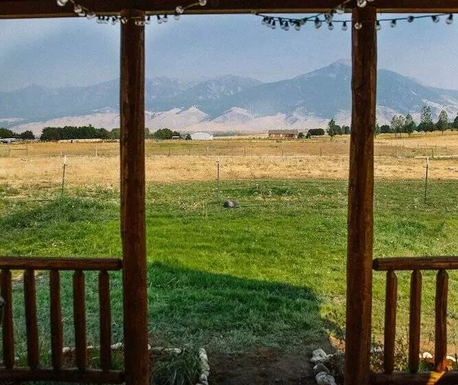 Paradise Valley Cabin By Chico & Yellowstone Park!