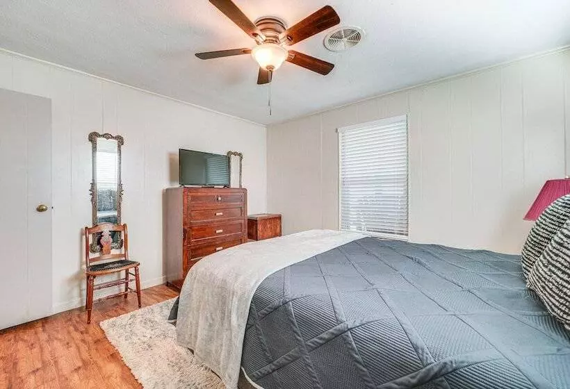 Peaceful Sanctuary   1 Mi To Wildlife Refuge!