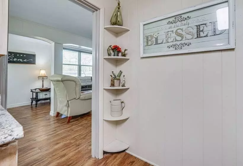 Peaceful Sanctuary   1 Mi To Wildlife Refuge!