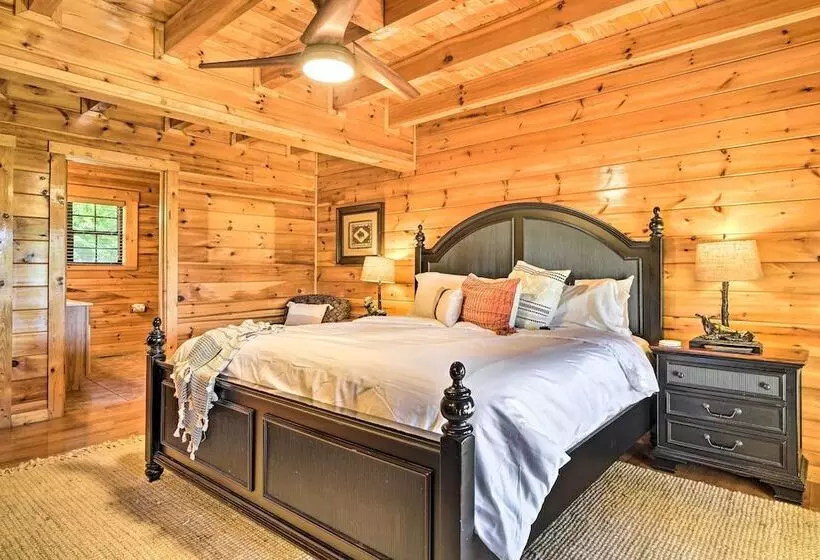 Pigeon Forge Cabin W/ Amazing Mountain Views!